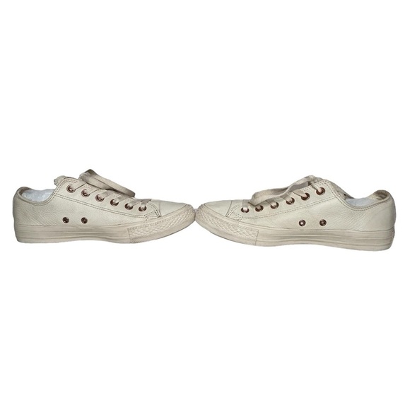 Converse Chuck Taylor All Star Creamy White Leather Lace-Up Classic Sneakers - Picture 5 of 11